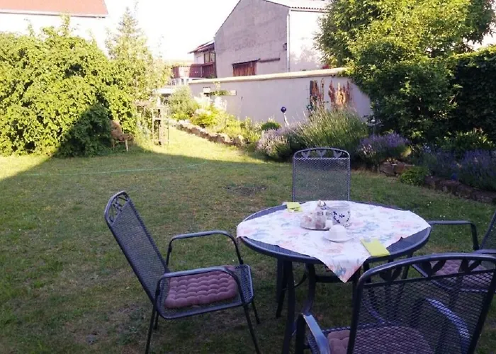 Zur Schwane 3*