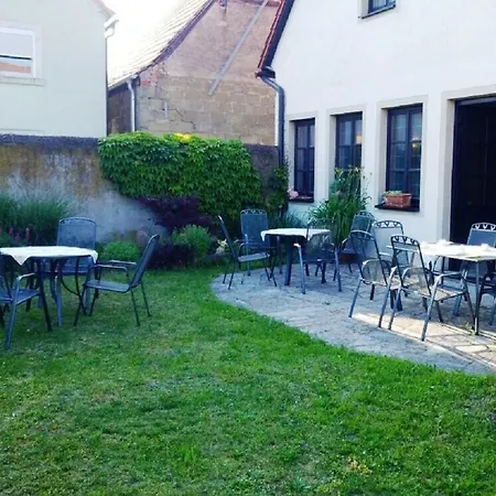 Zur Schwane Guest house